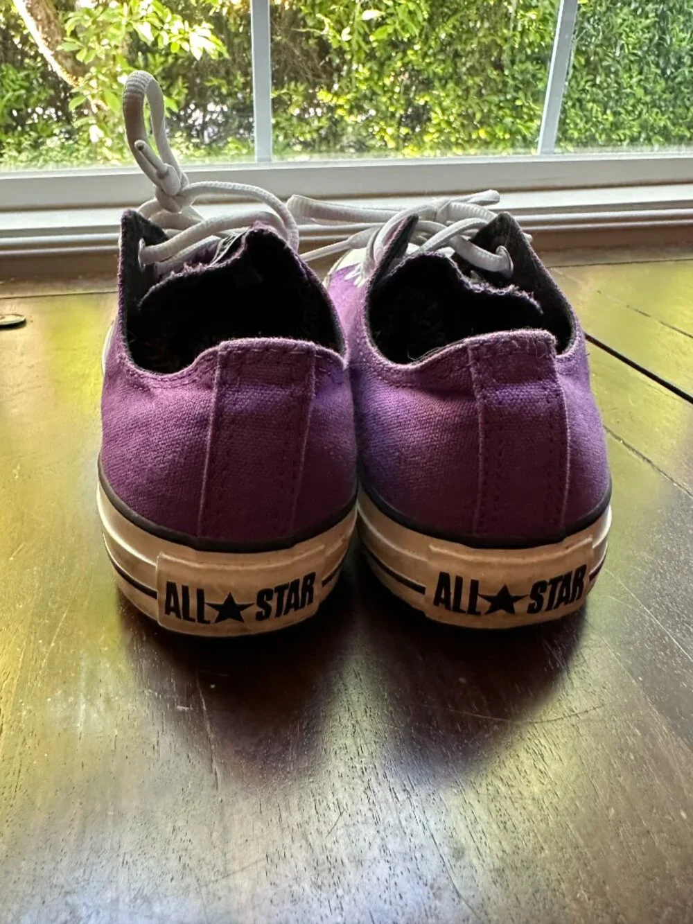 Converse Chuck Taylor All Star Low — Women's 8 | Purple | Very Good Used - Picture 4 of 5